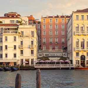 ***** Hotel The St. Regis Italia