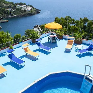 le-terrazze-residence-ustica.sicilyhotelsitaly.net/