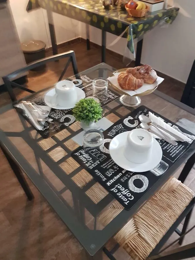 Il Civico 2 Bed & Breakfast Bari Italy